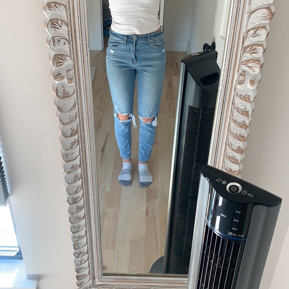 American Eagle Mom Jeans - Picture 2 of 2